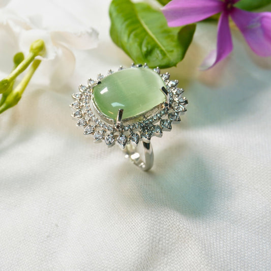 American Diamond Sun Shape Green Adjustable Ring- queenwing